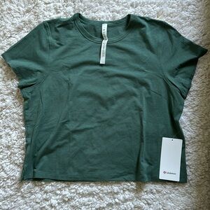 Lululemon - classic cotton blend tee